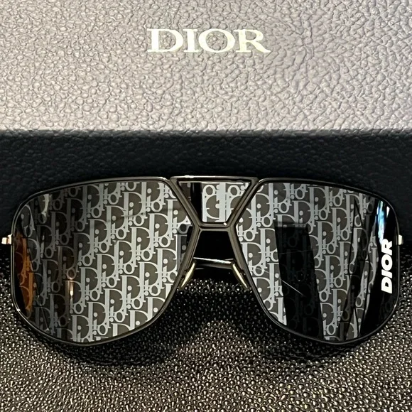DIOR Ultra Logo Embossed UV Aviator Sunglasses | Unisex - Picture 2 of 6